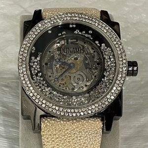 Self winding Dunamis watch with floating diamonds